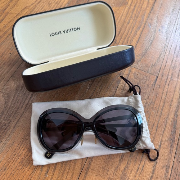 Louis Vuitton Sunglasses - Picture 1 of 13